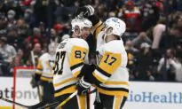 NHL Roundup: Sidney Crosby Scores Hat Trick for Streaking Penguins