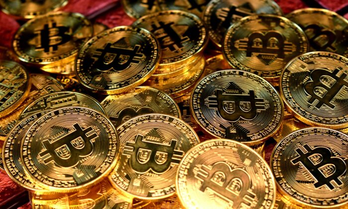 A stock photo of the cryptocurrency Bitcoin. (Kanchanara/Unsplash)