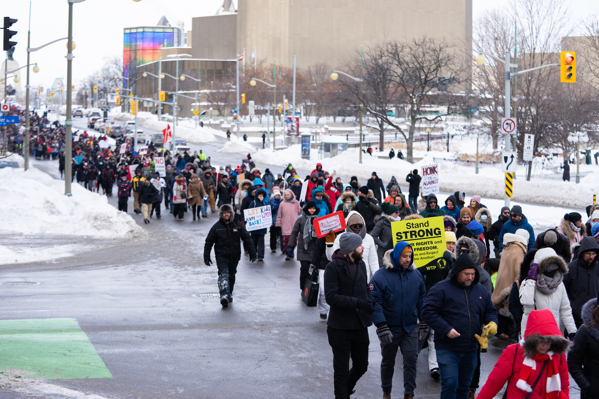 Thousands of Protesters in Canada Join Worldwide Rallies Against COVID Mandates and Restrictions - Vimarsana News