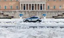 Thousands Evacuated From Athens Motorway as Snowstorm Hits Greece