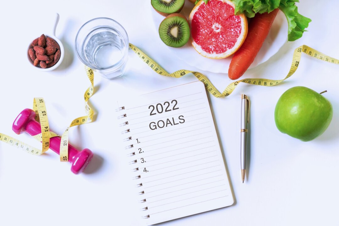 New Years resolutions are skittish, easily spooked at the first sign of failure. Coax your goals into reality with small steps that show immediate progress. (Opat Suvi/Shutterstock)