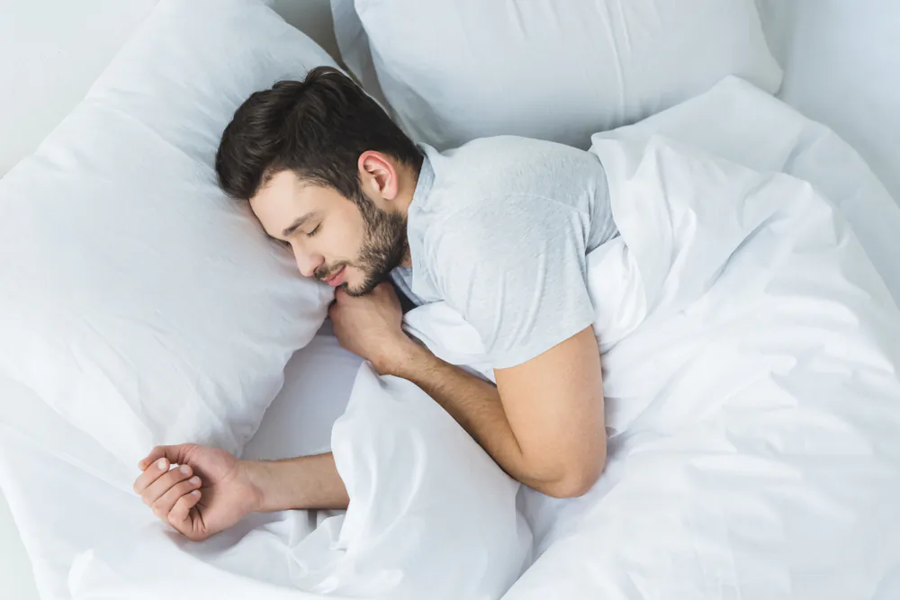 Keeping a gratitude journal can improve the quality of your sleep. (Shutterstock)