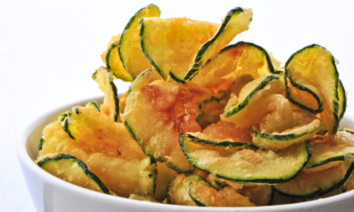 Salt and Vinegar Zucchini Chips (Recipe)