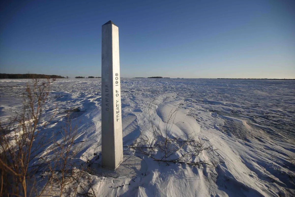 A border marker is shown just outside of Emerson, Man. on Jan. 20, 2022.  (The Canadian Press/John Woods)