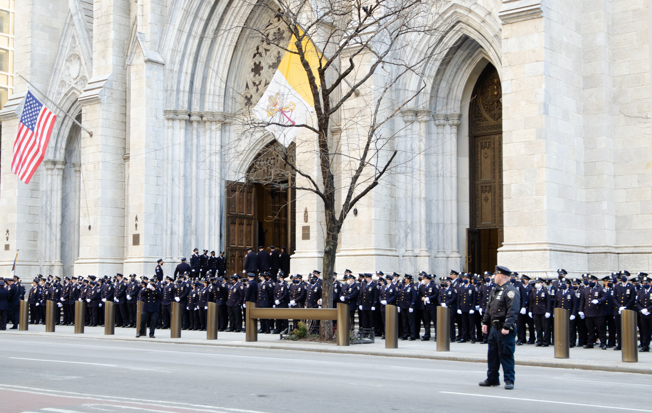 Actress Fired After Viral Rant Over Street Closures for Killed NYPD Officer's Funeral - Vimarsana News