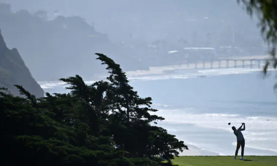 Billy Horschel Leads the Farmers Open Early at Torrey Pines -9