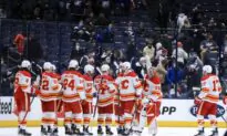 NHL Roundup: Flames Set Shot Record in Rout of Jackets