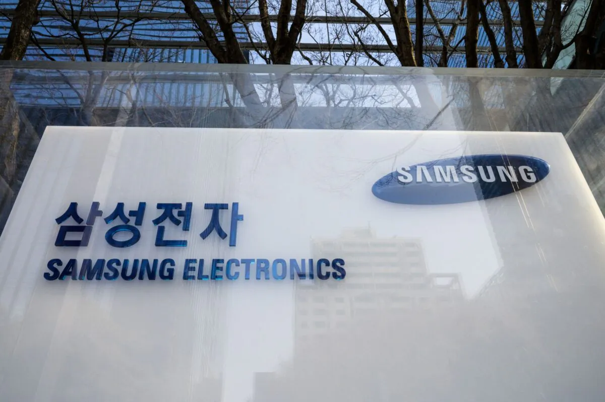 A signboard of Samsung Electronics is seen displayed outside the company's Seocho building in Seoul, South Korea, on Jan. 27, 2022. (Anthony Wallace/AFP via Getty Images)