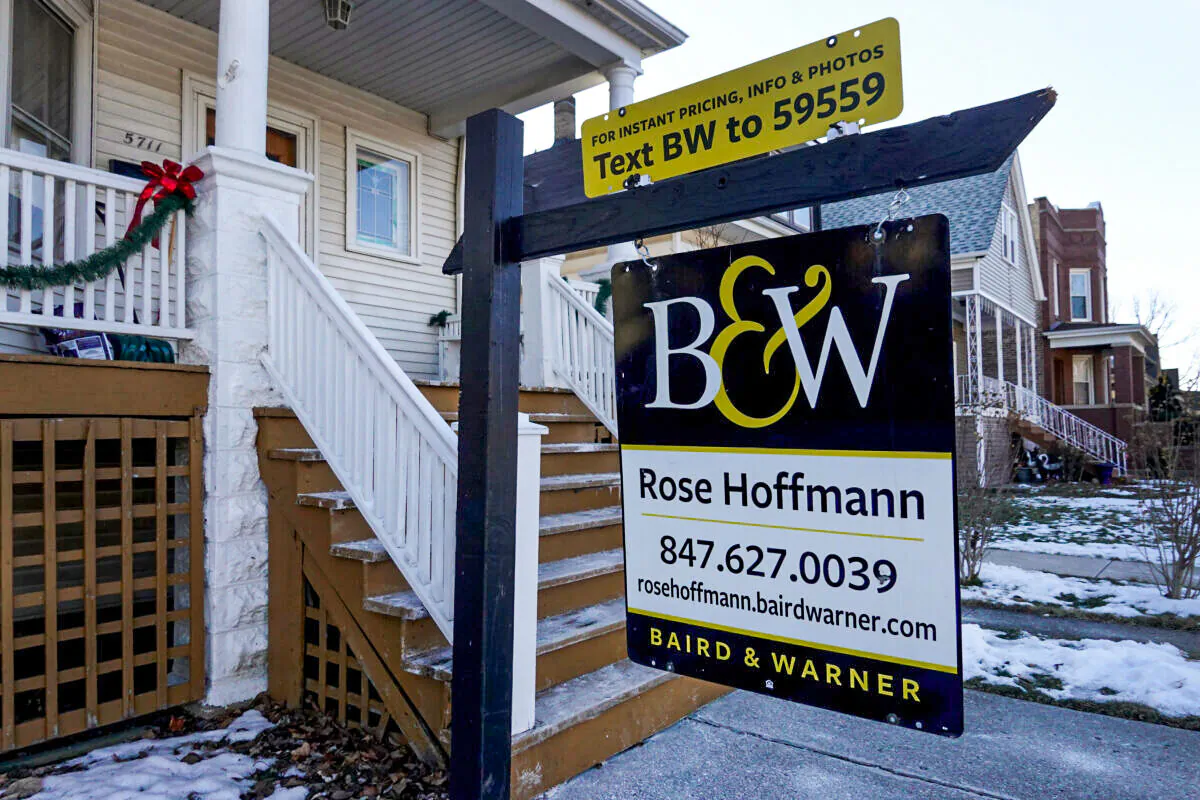 A home is offered for sale in Chicago, on Jan. 20, 2022. (Scott Olson/Getty Images)