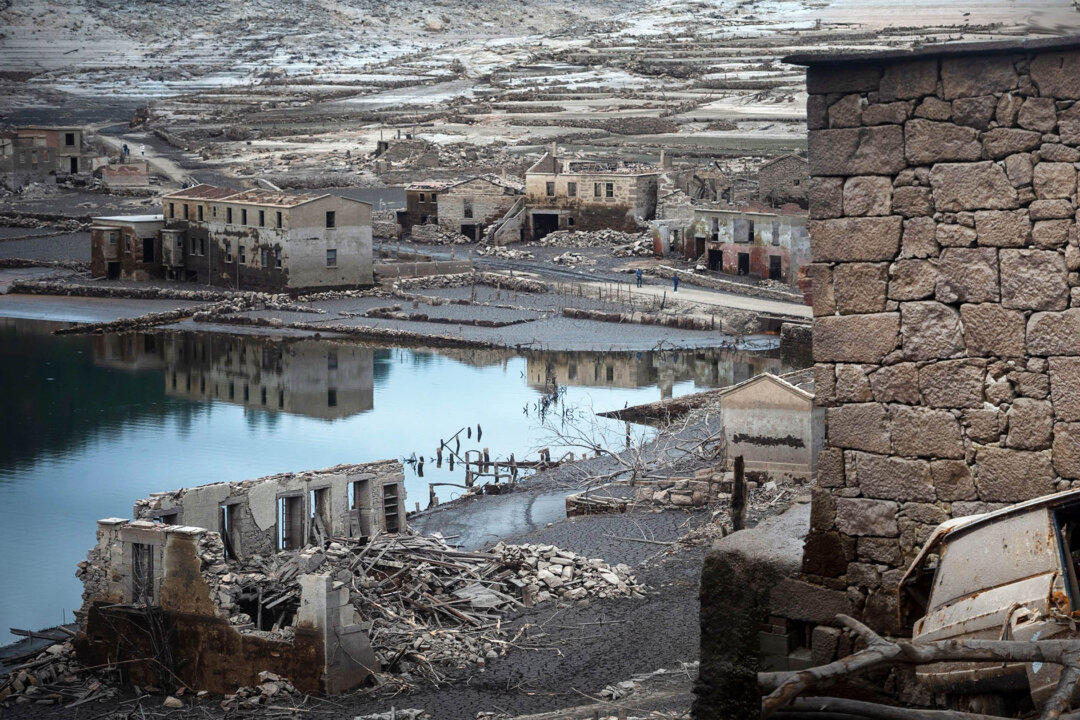 Abandoned Spanish Ghost Town Flooded in 1992 Reemerges From Watery Grave After 30 Years Submerged
