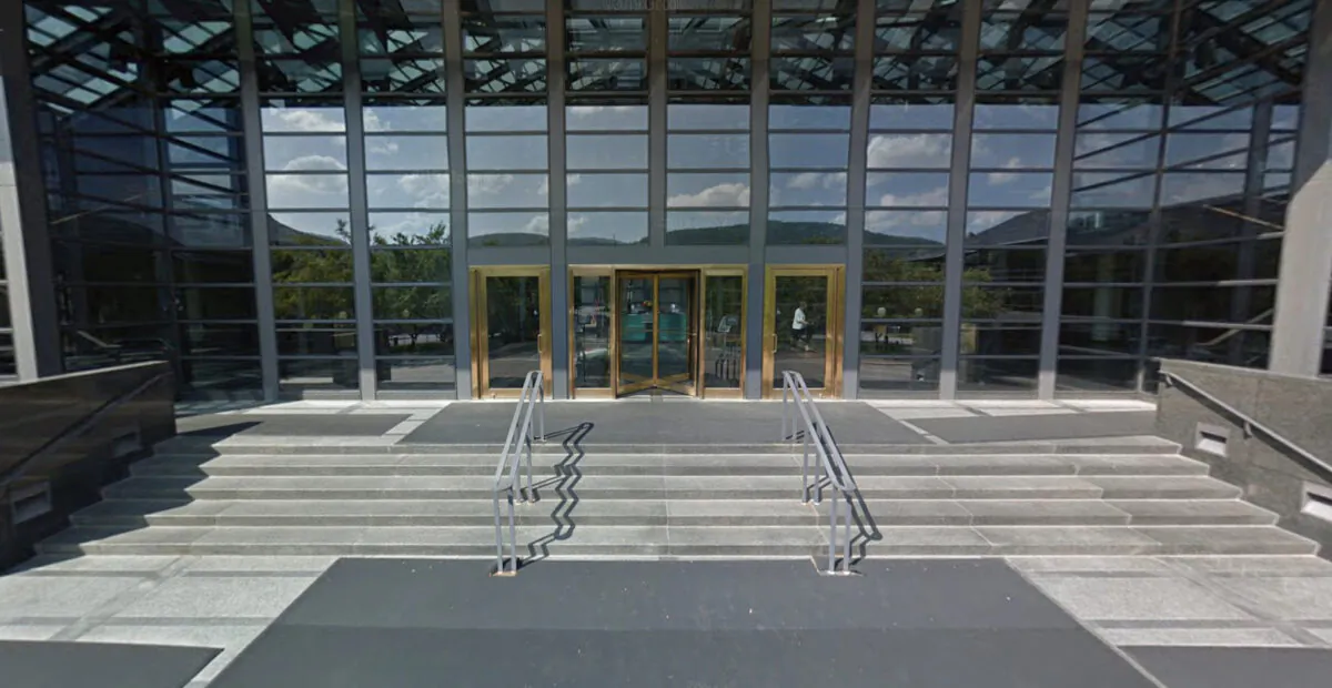Corning Inc. headquarters in Corning, N.Y., in August 2018. (Google Maps/Screenshot via The Epoch Times)