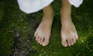 The Benefits of Being Barefoot