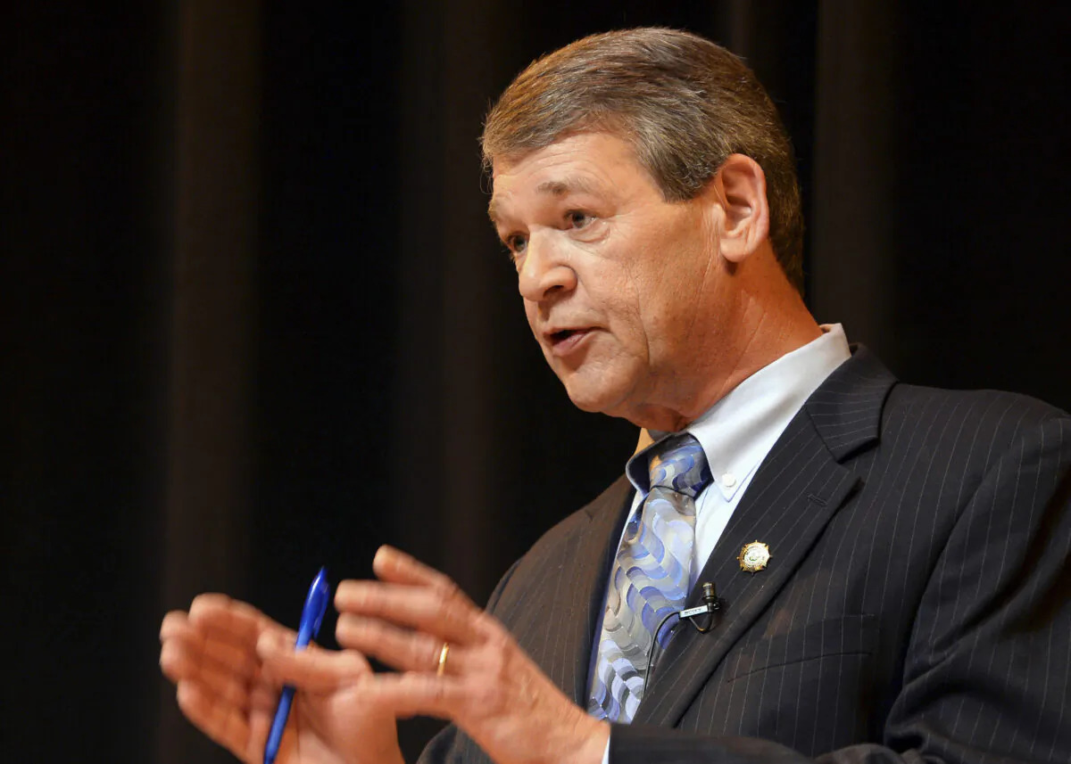 North Dakota Attorney General Wayne Stenehjem speaks at an event in Bismarck, N.D., in a file image. (Will Kincaid/The Bismarck Tribune via AP)