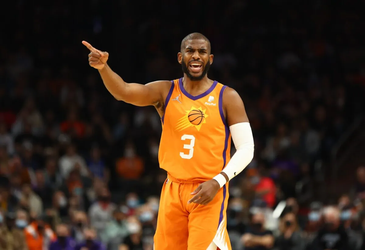 Phoenix Suns guard Chris Paul (3) reacts against the Minnesota Timberwolves in the first half at Footprint Center in Phoenix, on Jan. 28, 2022. (Mark J. Rebilas/USA TODAY Sports via Field Level Media)
