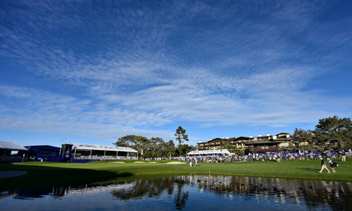 A general view of the 18th hole during the third round of The Farmers Insurance Open on the South Course at Torrey Pines Golf Course in La Jolla, Calif., on Jan. 28, 2022. (Donald Miralle/Getty Images)