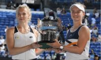 Top-Ranked Krejcikova, Siniakova Win Women’s Doubles