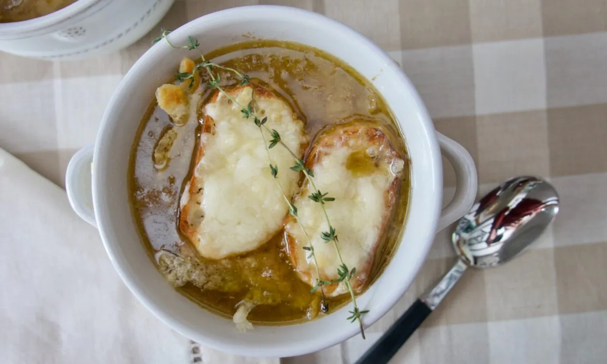 Store-bought beef broth cuts the cooking time for this classic cold-weather soup, while a genius, no-waste trick amps up its flavor. (Victoria de la Maza)