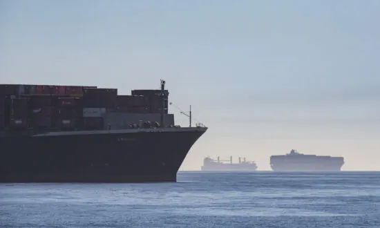 LA Ports Expect Busy Summer as Retailers Restock