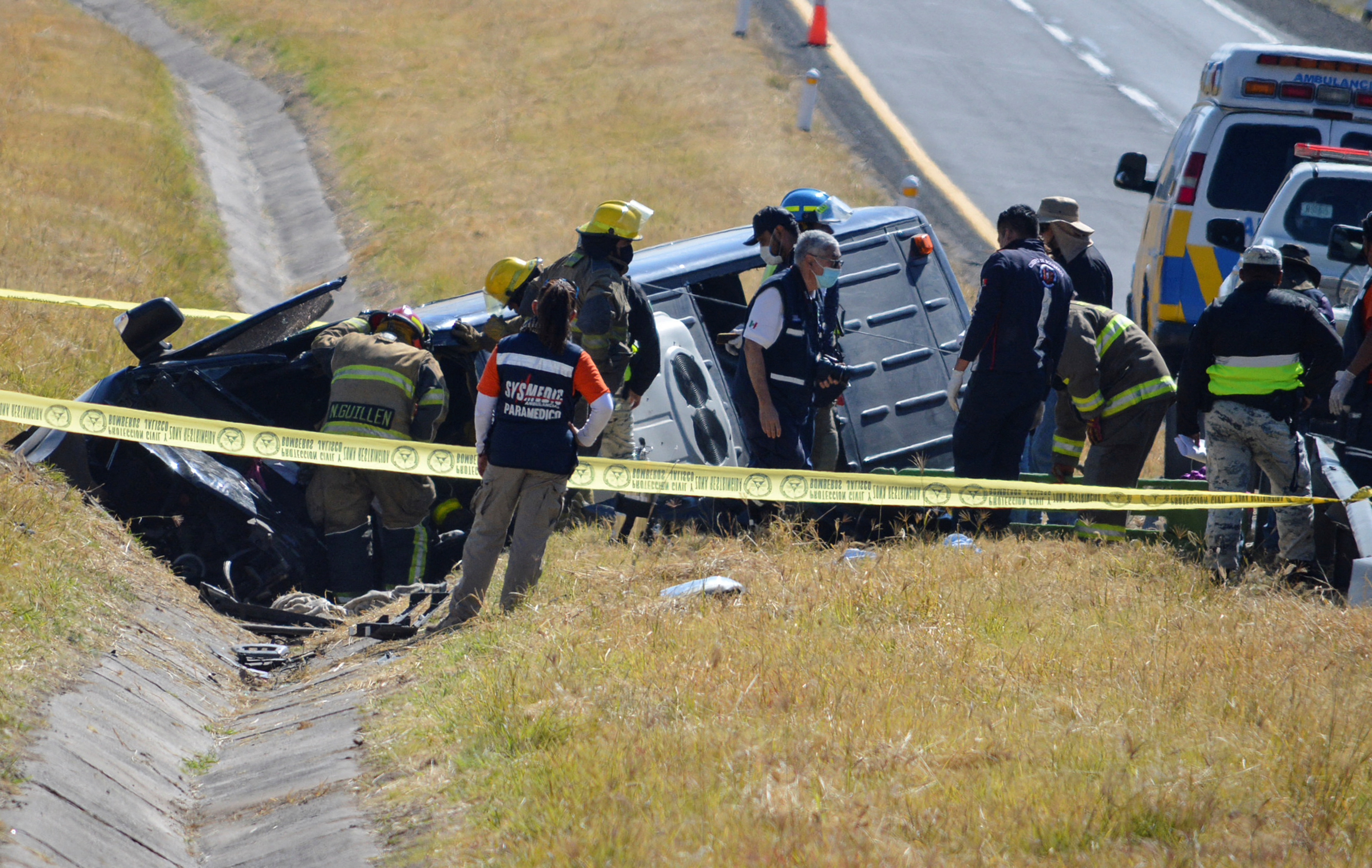 Mexican highway accident near Lagos de Reno