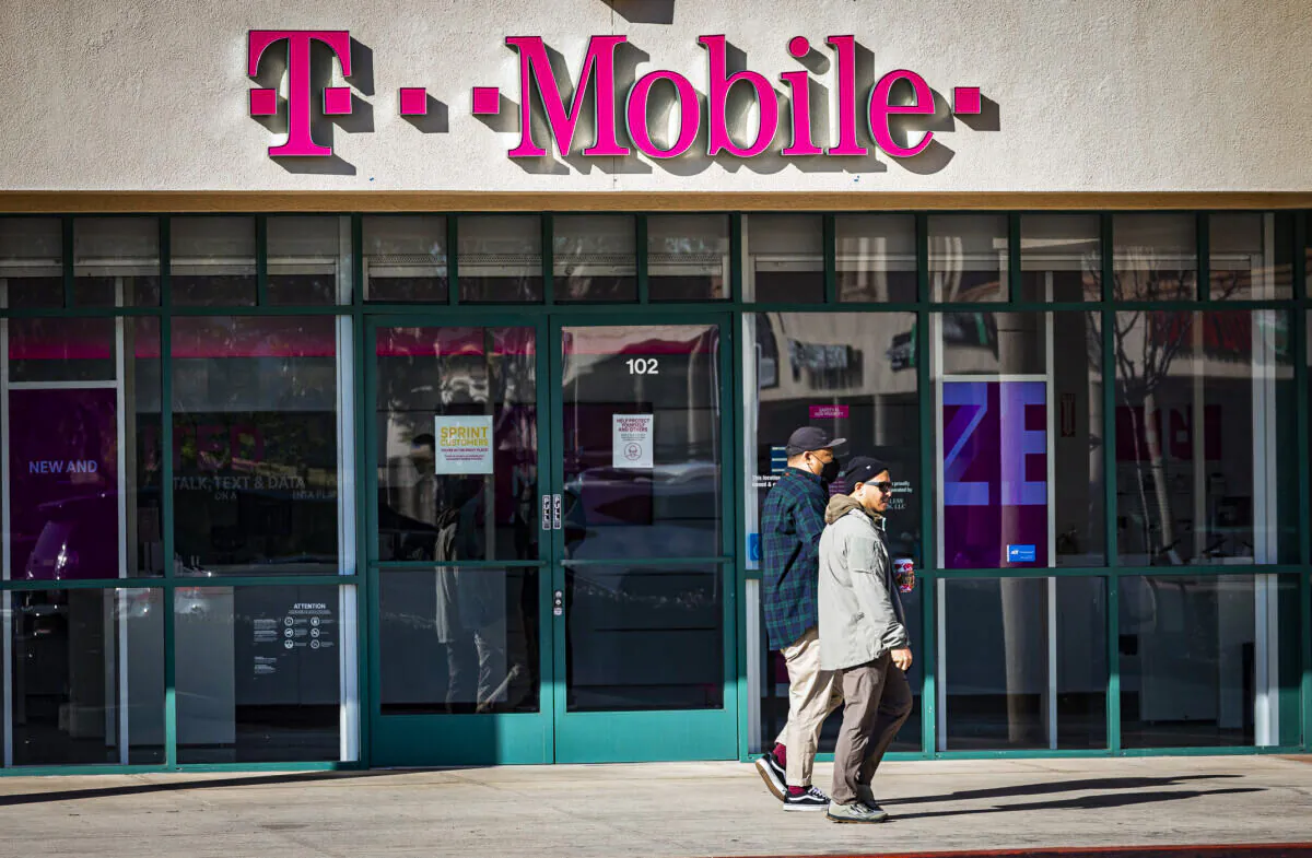 A T-Mobile store that was victim to a smash and grab robbery sits open for business in Fountain Valley, Calif., on Jan. 27, 2022. (John Fredricks/The Epoch Times)