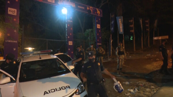 Police at the entrance-concert shooting