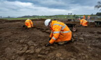 Archaeologists Uncover Roman Trading Town on England’s HS2 Route