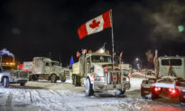 RCMP Adds More Officers as it Attempts to Clear Blockade at US-Canada Border