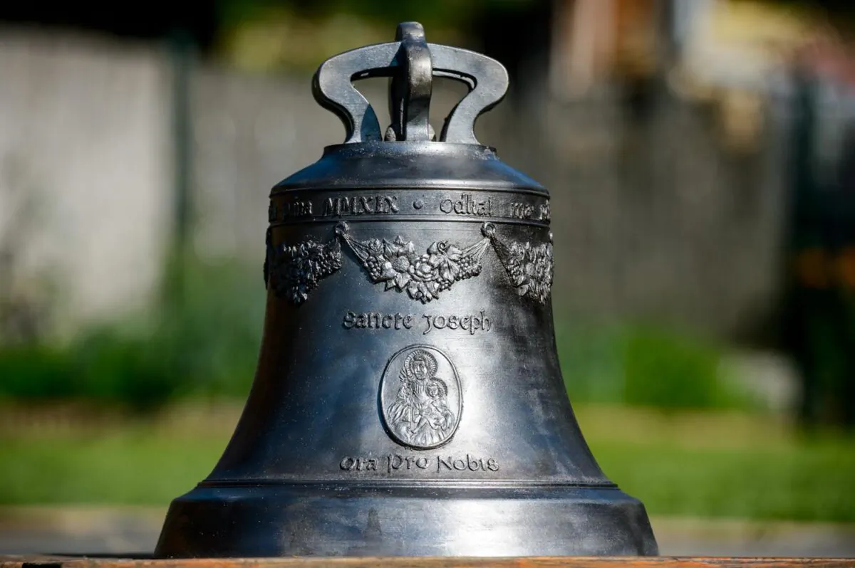 A bell cast by Slovakian bellfounder Robert Sliz, who uses medieval techniques to make each bell—a process that takes months. (Courtesy of Michelangelo Foundation)