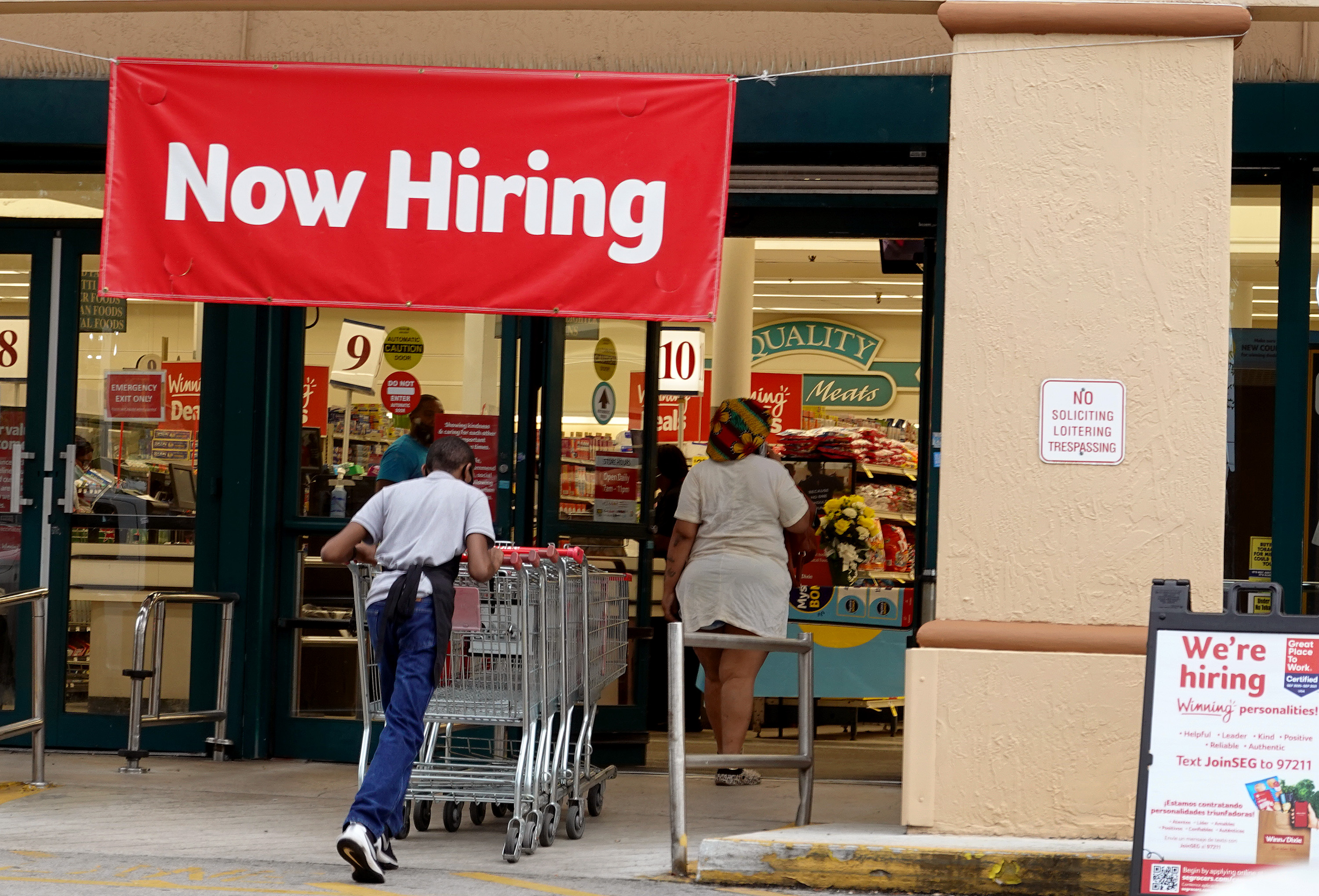 US Economy Adds Surprising 467,000 Jobs in January - Vimarsana News