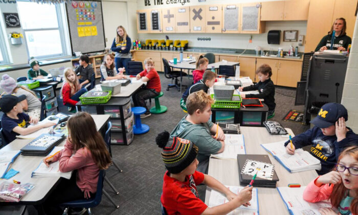 A third-grade class at Brown City Elementary in Brown City, Mich. on Jan. 28, 2022. (Steven Kovac/Epoch Times)