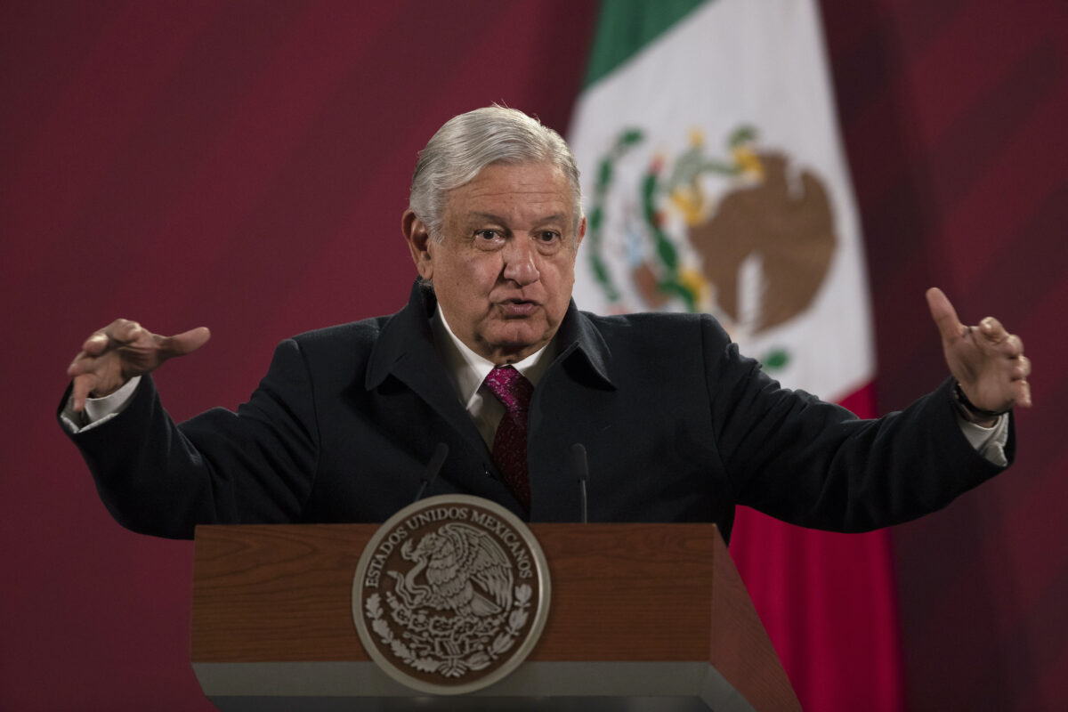 NextImg:Mexican Military, Police Seize Control of American Company's Quarry Facility