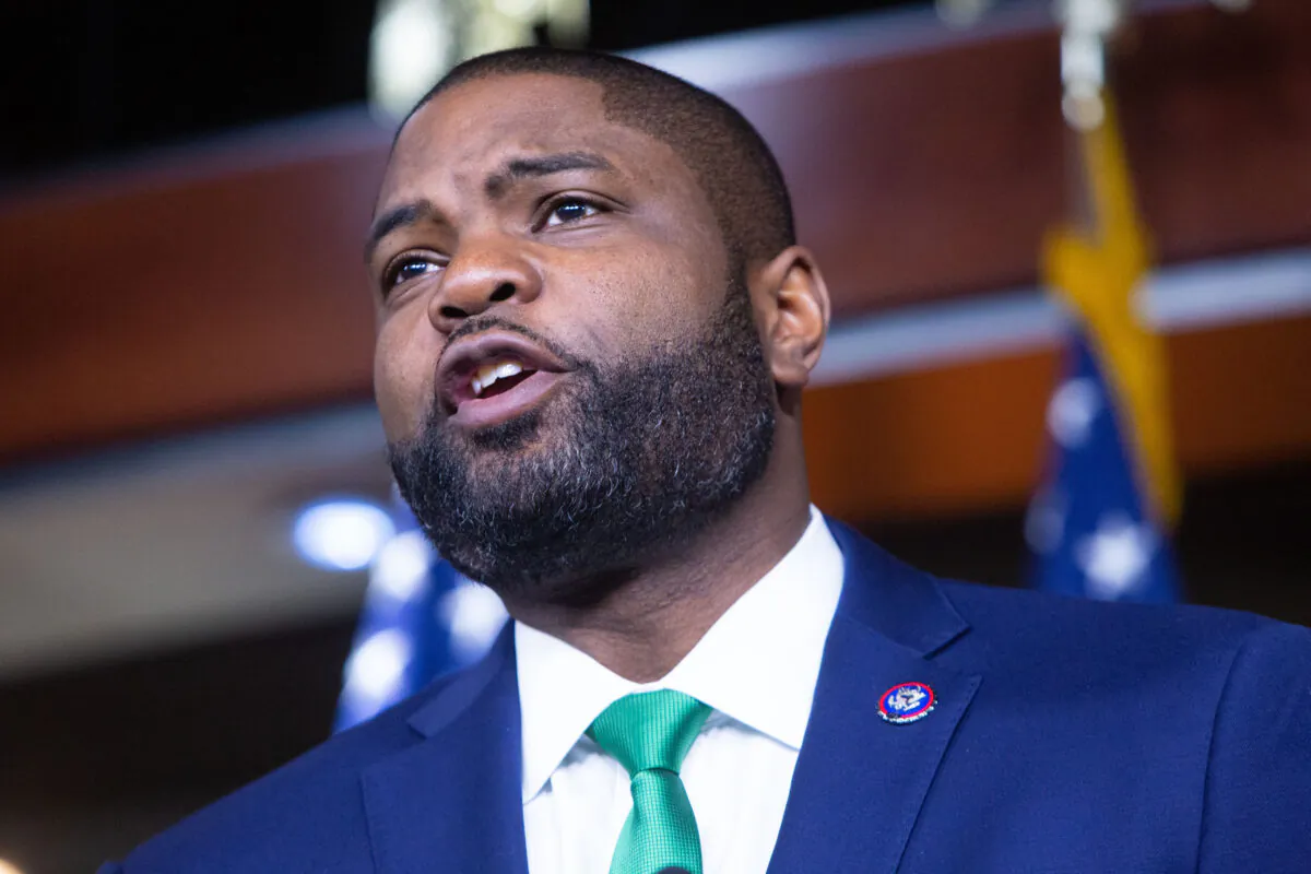 Rep. Byron Donalds (R-Fla.) speaks in Washington in a file image. He is one of the members of Congress calling for the FDA to re-post a document that was taken offline. (Allison Shelley/Getty Images)