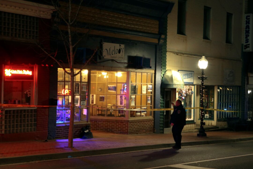 Police: 1 Dead, 4 Injured in Shooting at Virginia Hookah Bar