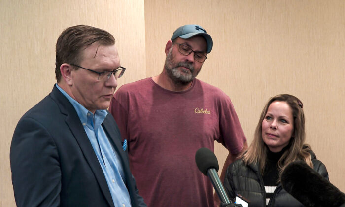 (L–R) Lawyer Keith Wilson and Freedom Convoy organizers Chris Barber and Tamara Lich hold a press conference in Ottawa on Feb. 3, 2022. (Gerry Smith/NTD)