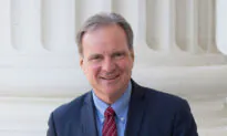 California State Lawmaker Proposes Universal Basic Income Test Program for Poor College Students