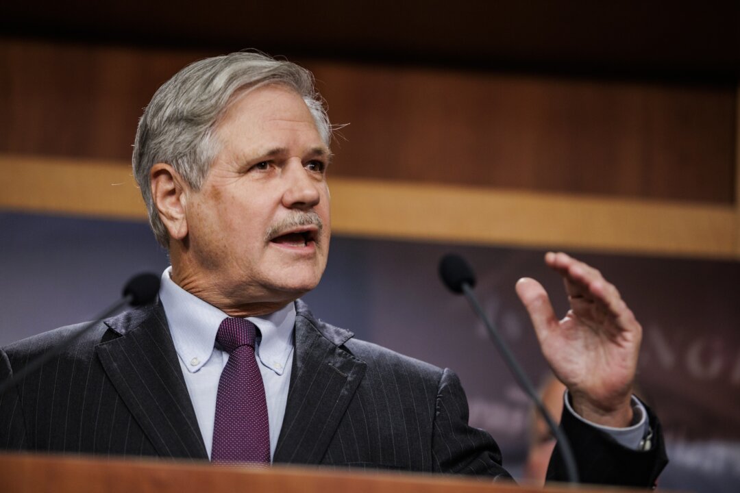 Hoeven Wins North Dakota GOP Primary