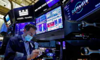 Market Pulse: Fed’s Hawkish Tilt, Firming Dollar, and Fluctuating Oil Prices
