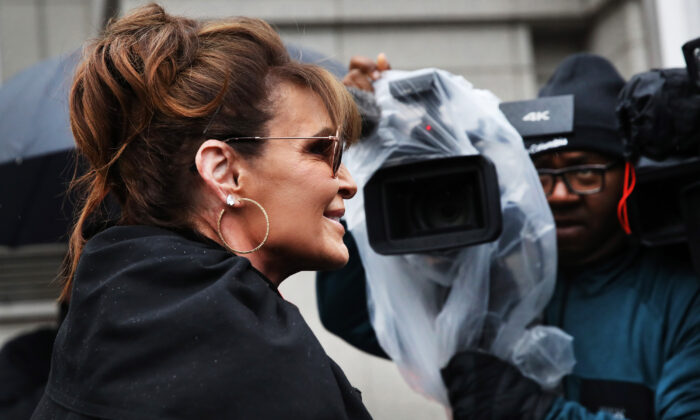 Former Alaska Governor Sarah Palin arrives at a federal court in Manhattan for her defamation case against the New York Times on Feb. 3, 2022, in New York. (Photo by Spencer Platt/Getty Images)