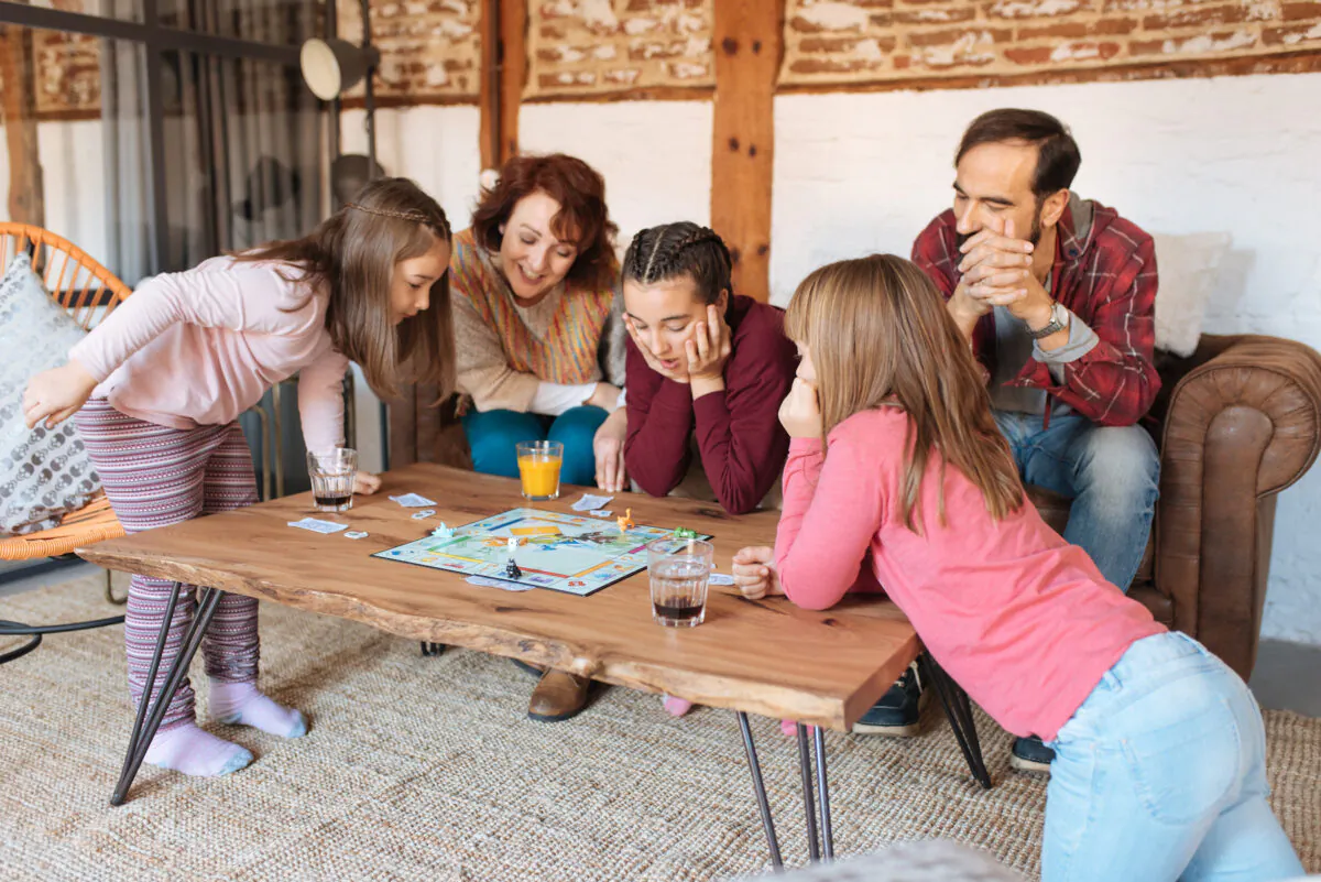 Researchers say we have evolved to benefit from meaningful, daily, human connection. (David Prado Perucha/Shutterstock)
