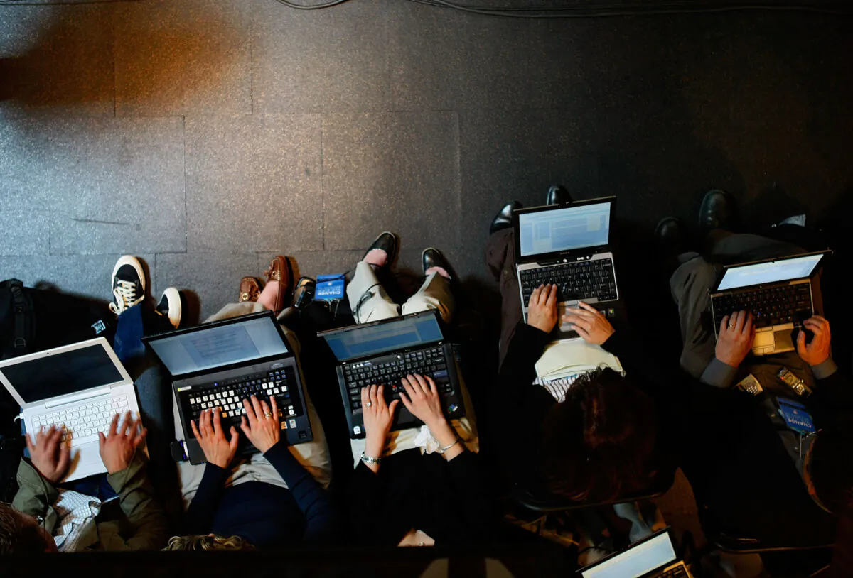 Experts say there are two main factors leading to America's lack of sleep problems—excessive work and too much screen time. (Photo by Mark Wilson/Getty Images)