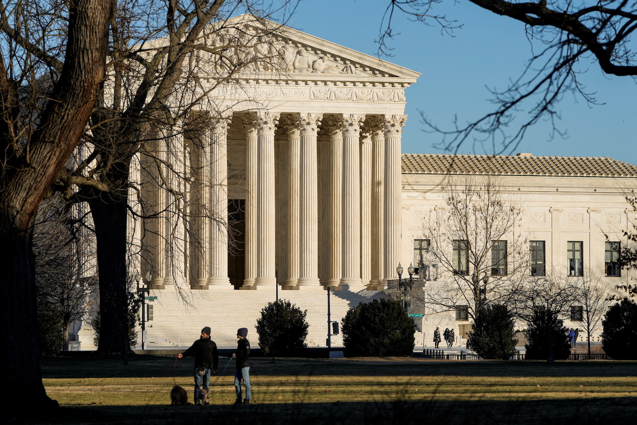 Supreme Court Revisits Decades-Old Miranda Rights Precedent - Vimarsana News