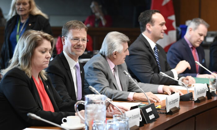 Liberal MP Yves Robillard (C) attends the House Committee on National Defence in Ottawa on May 16, 2019. (The Canadian Press/Justin Tang)