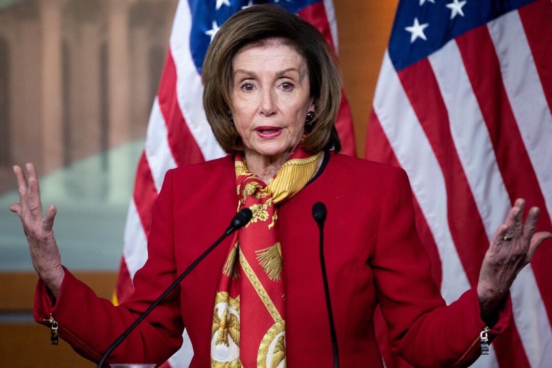 House Passes $1.5 Trillion Spending Bill With $13.6 Billion for Ukraine