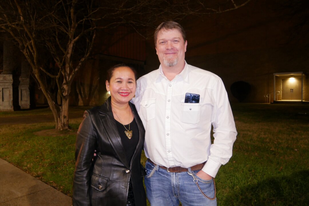 Chris Thornton and his wife, Kitty, at the Shen Yun Performing Arts performance at Thalia Mara Hall, Jackson, on Feb. 8, 2022. (Sherry Dong/The Epoch Times)