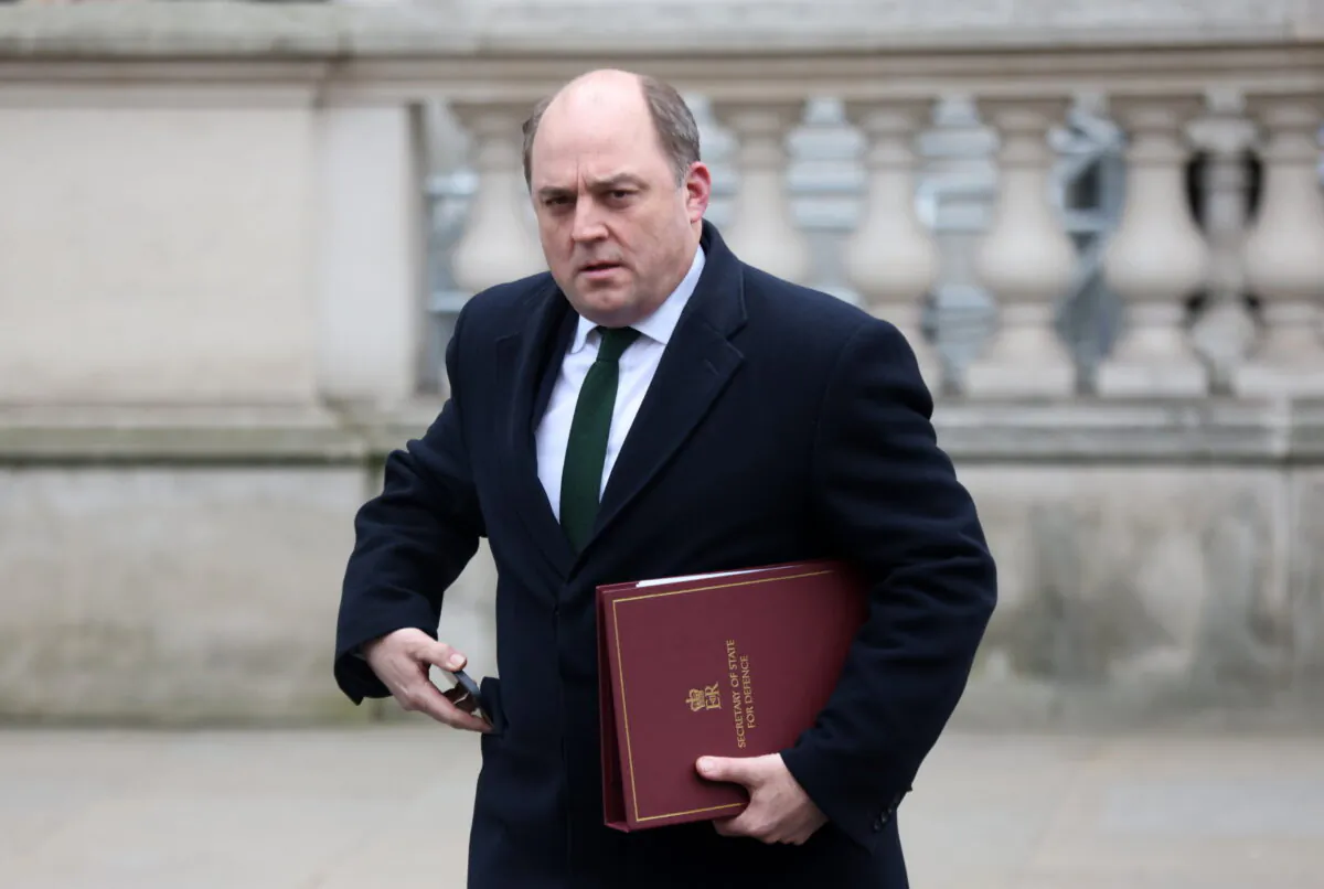 Defence secretary Ben Wallace leaving the Cabinet Office in Whitehall, London on Feb. 25, 2022. (James Manning/PA)