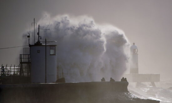 Northern Europe Battered by 3rd Major Storm; Deaths Hit 14