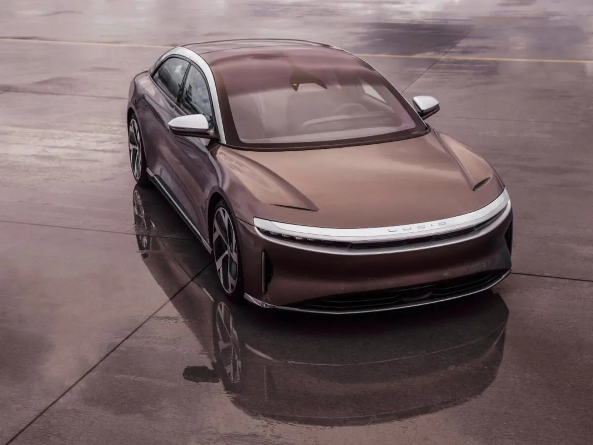(Photo via Benzinga)