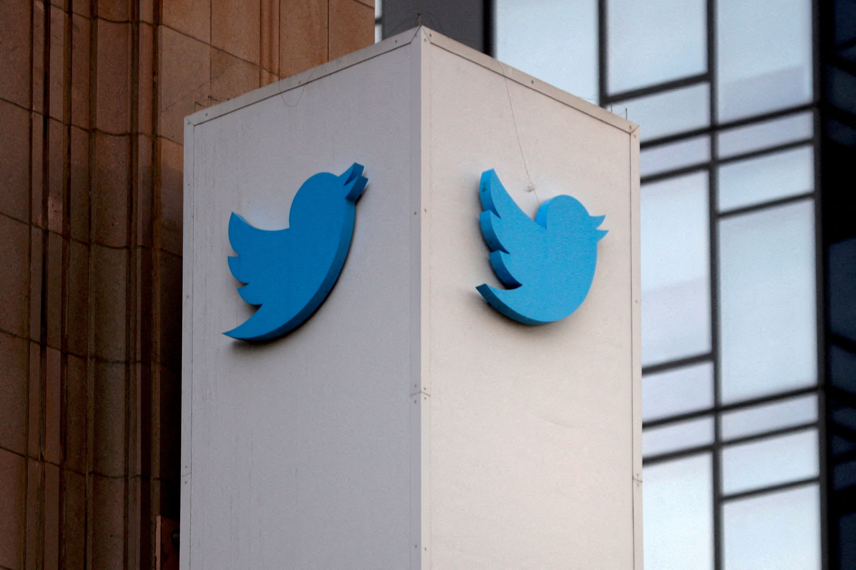 Twitter Bans Ads That 'Contradict the Scientific Consensus on Climate Change' - Vimarsana News