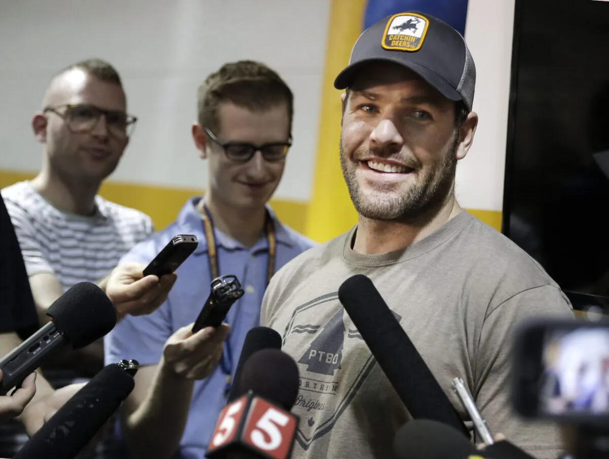 Nashville Predators center Mike Fisher (R) talks about the season in Nashville, Tenn., on May 12, 2018. (Mark Humphrey/AP Photo)