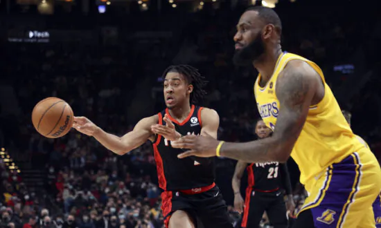 Simons Has 29 and Blazers Rally for 107–105 Win Over Lakers